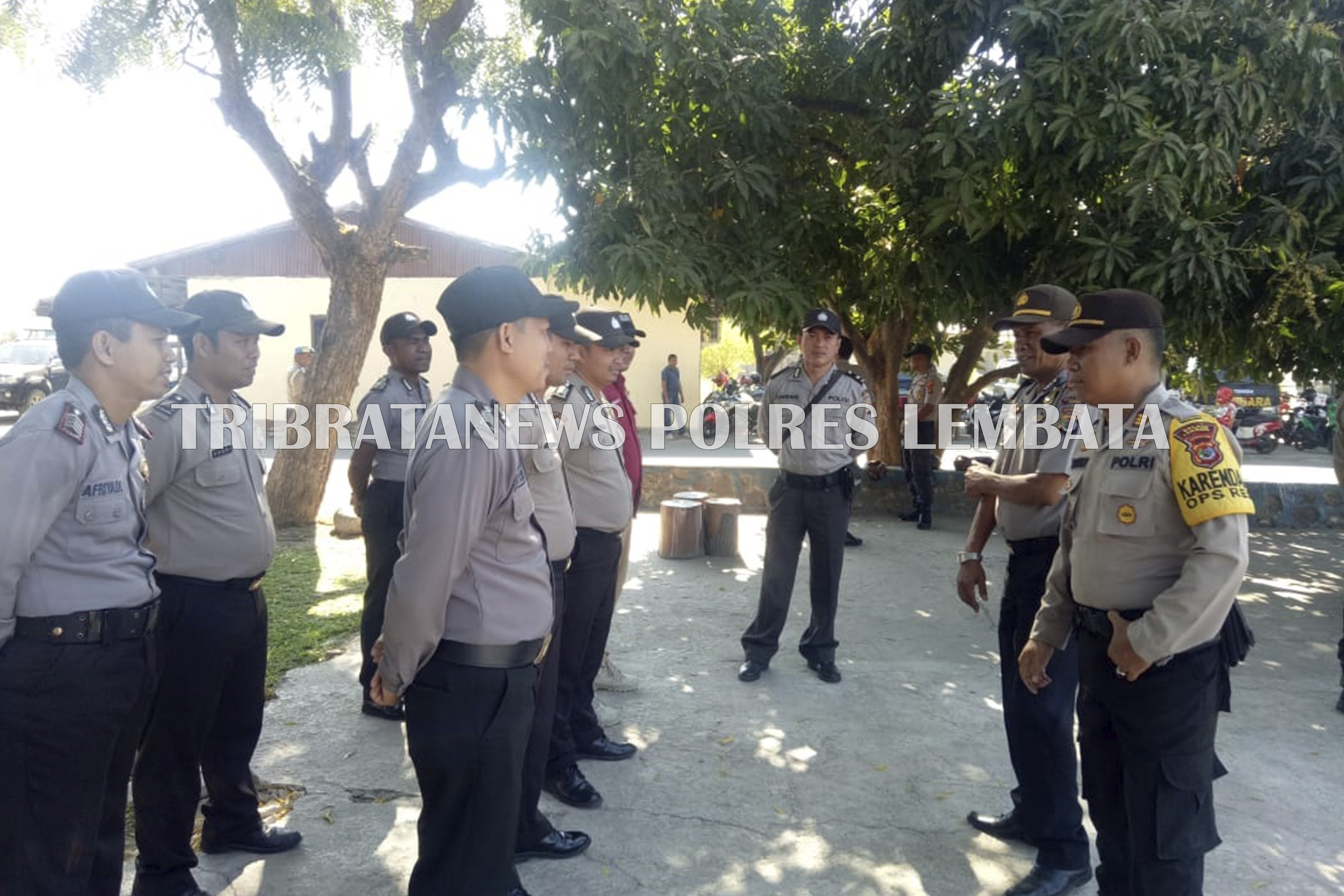 LAKSANAKAN APEL SIAGA 1 POLRES LEMBATA LAKUKAN PATROLI SECARA MASIVE