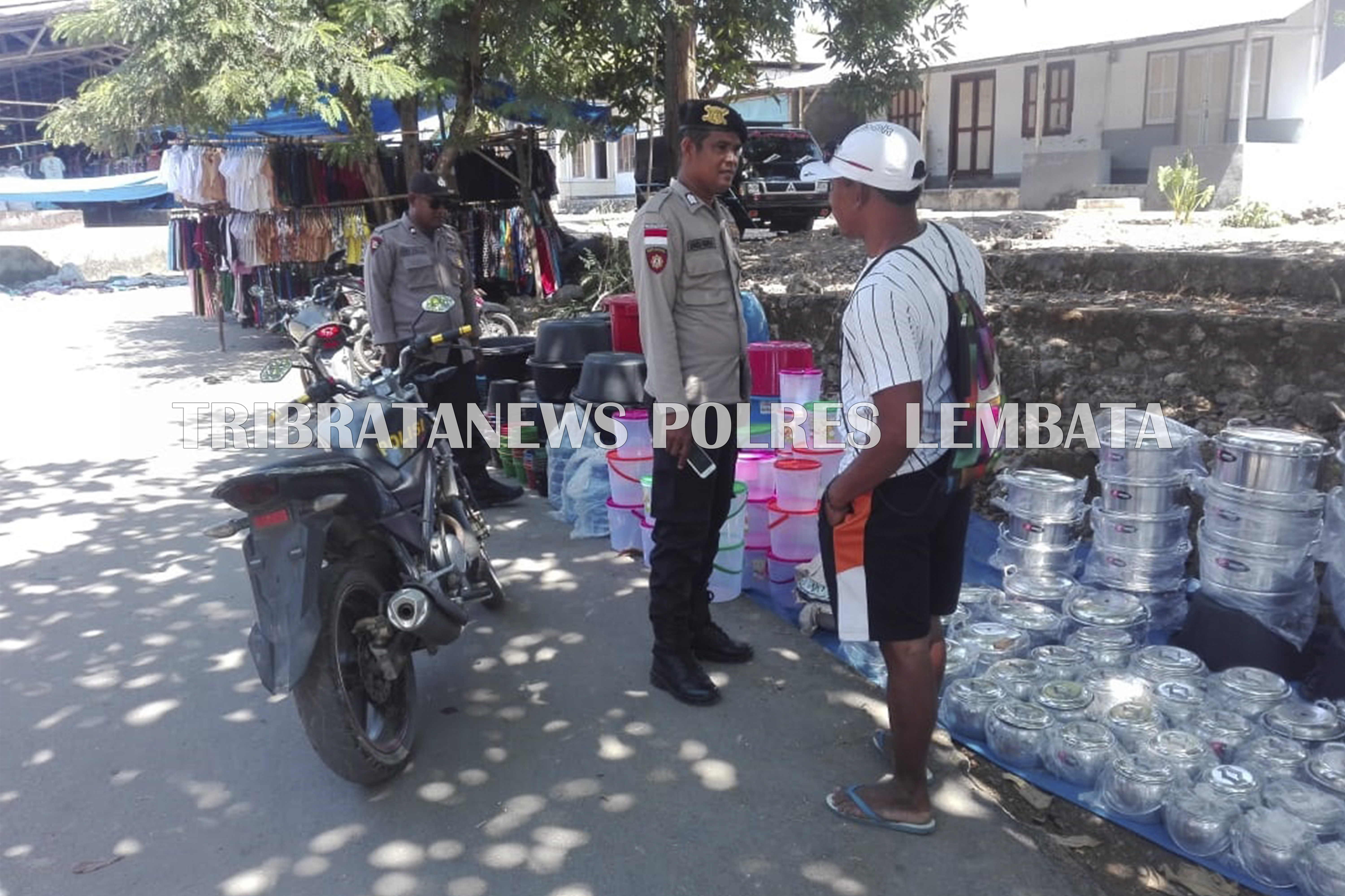 JAGA SITUASI KAMTIBMAS BRIPKA HINA HANDU LAKUKAN PATROLI RUTIN