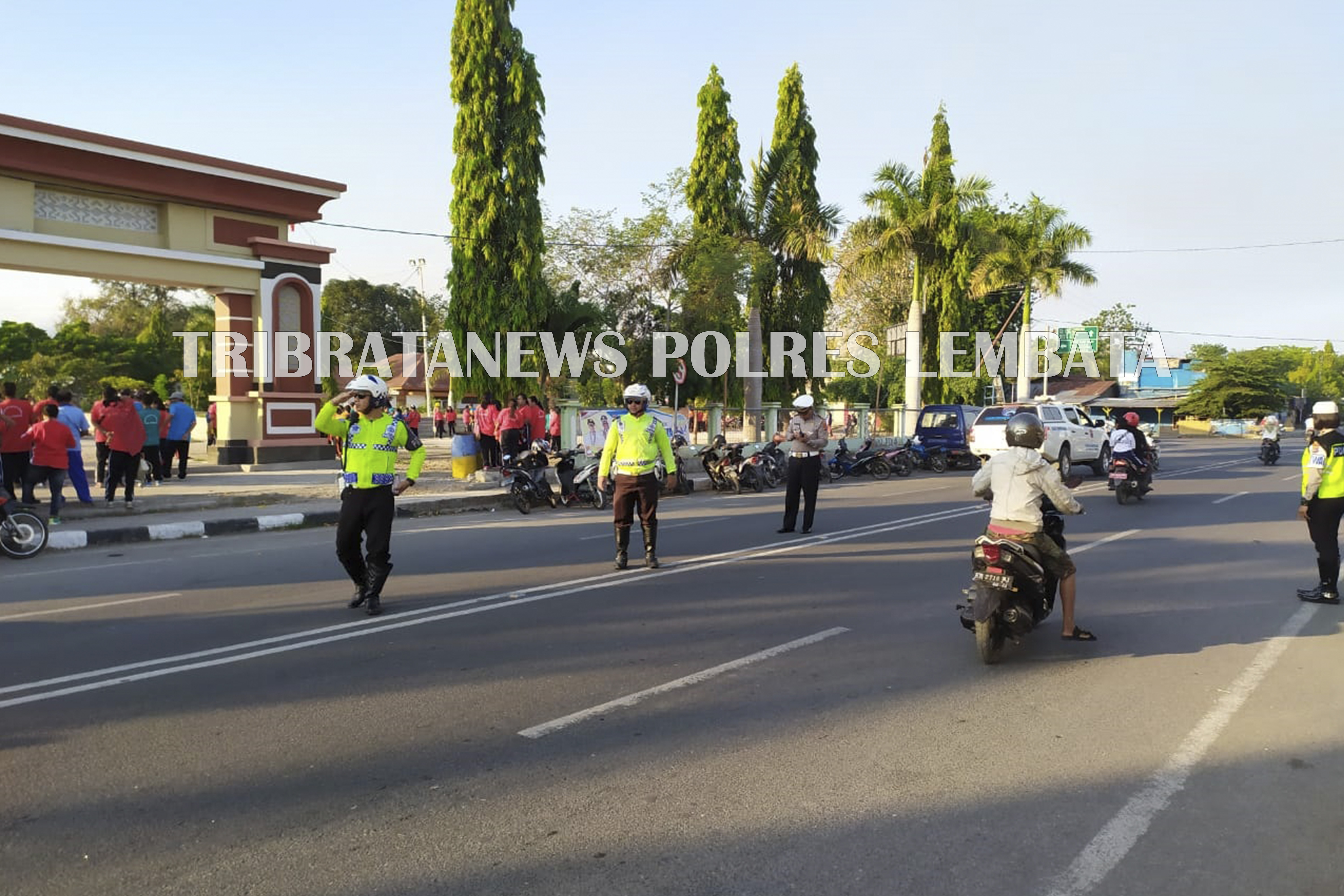 SAT LANTAS POLRES LEMBATA LAKUKAN RANGKAIAN PENGAMANAN PADA KEGIATAN INI