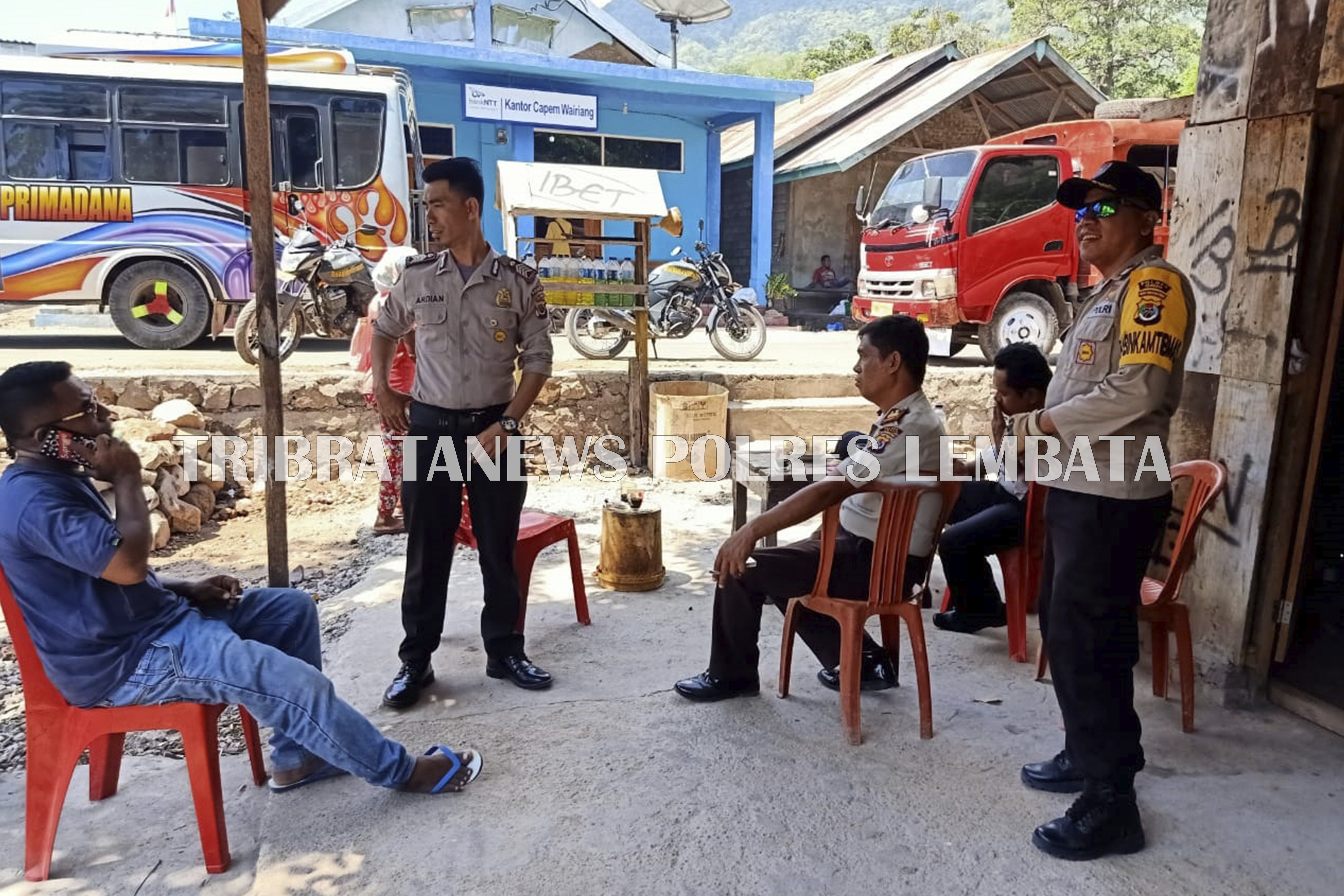 BERIKAN RASA AMAN ANGGOTA POLSEK BUYASURI AKTIF LAKUKAN PATROLI