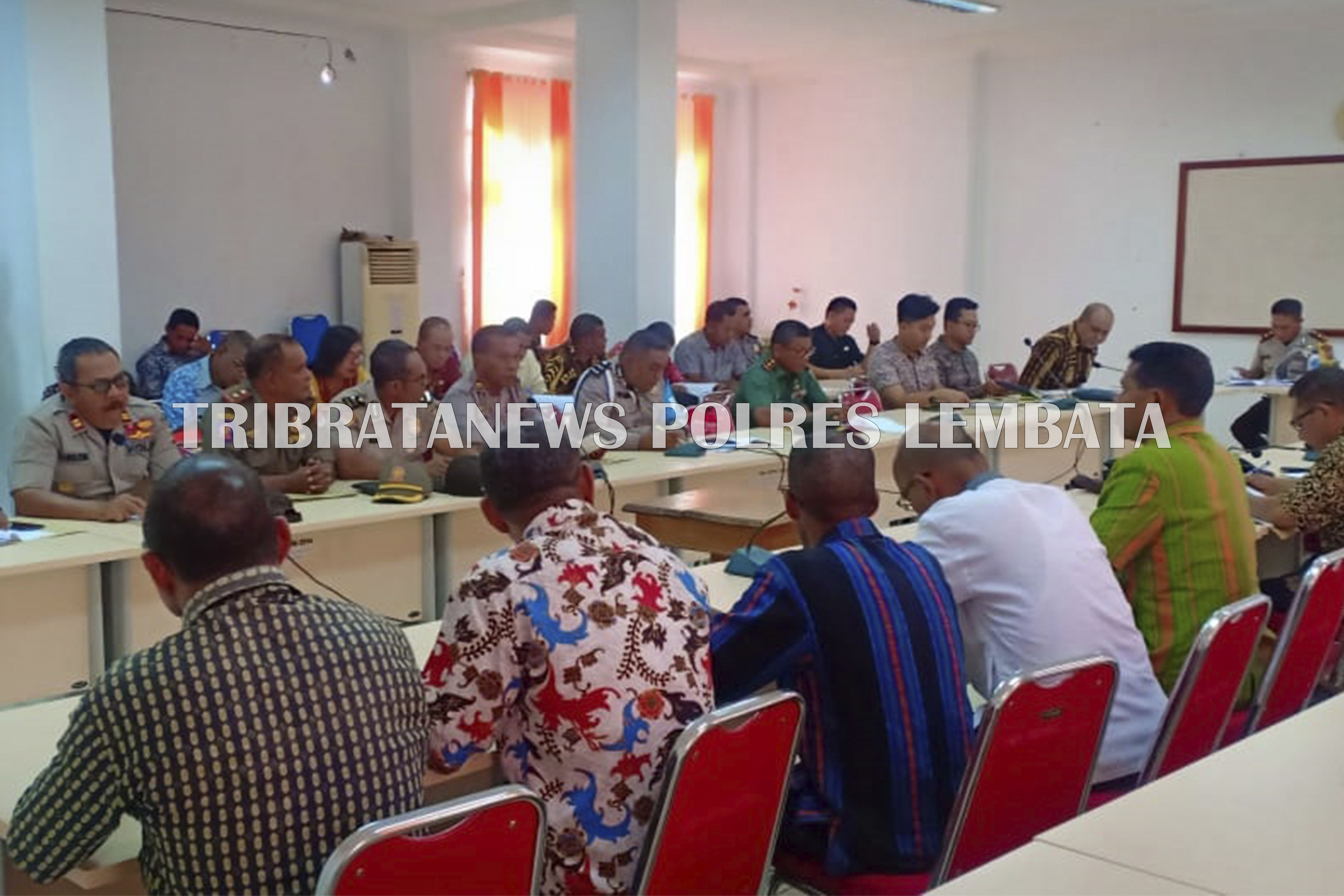 POLRES LEMBATA HADIRI RAPAT KORDINASI PEMBENTUKAN SIBER PUNGLI DENGAN BEBERAPA INSTANSI TERKAIT DI PEMDA KABUPATEN LEMBATA