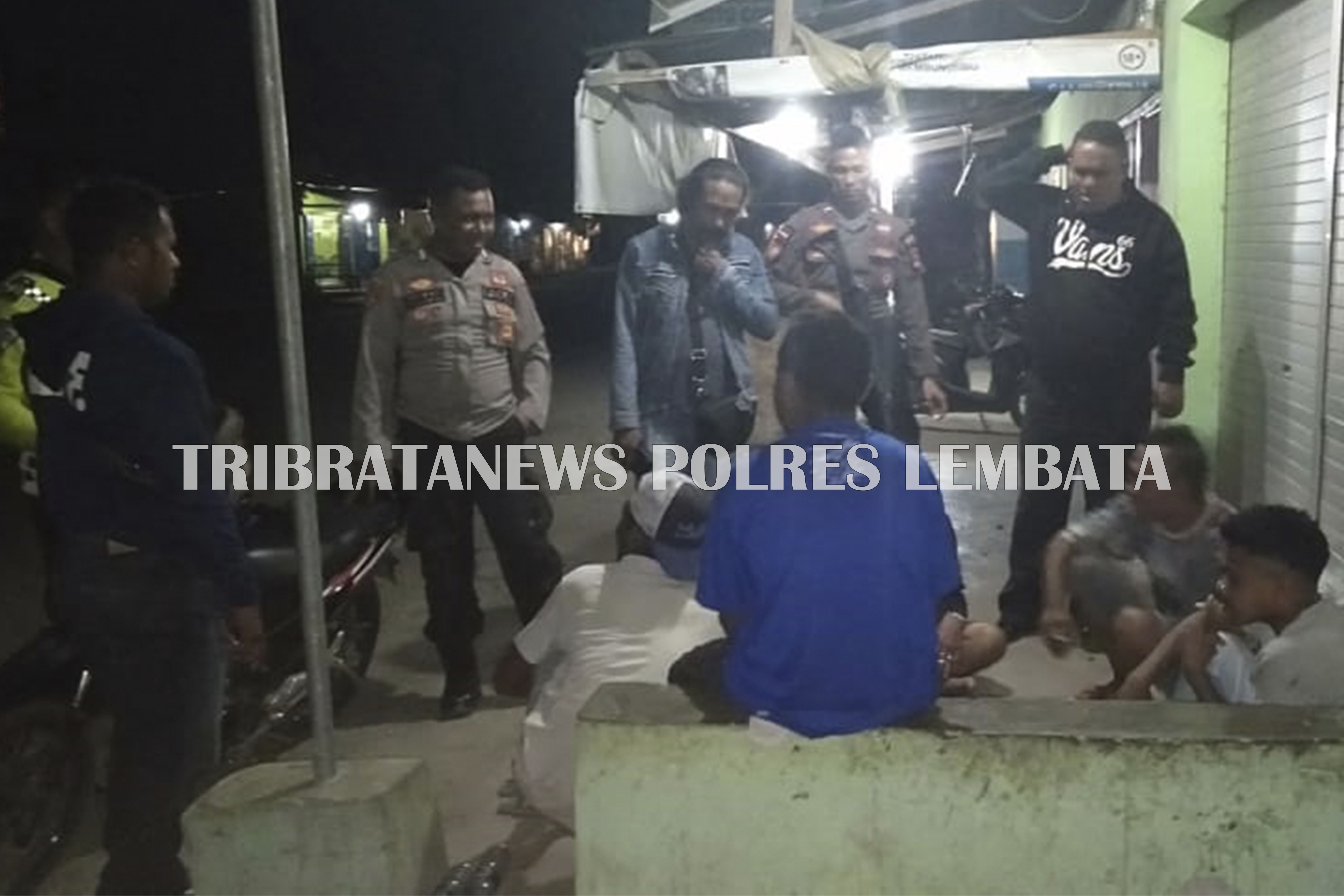 POLRES LEMBATA LEWAT REGU PIKET LAKSANAKAN PATROLI RUTIN