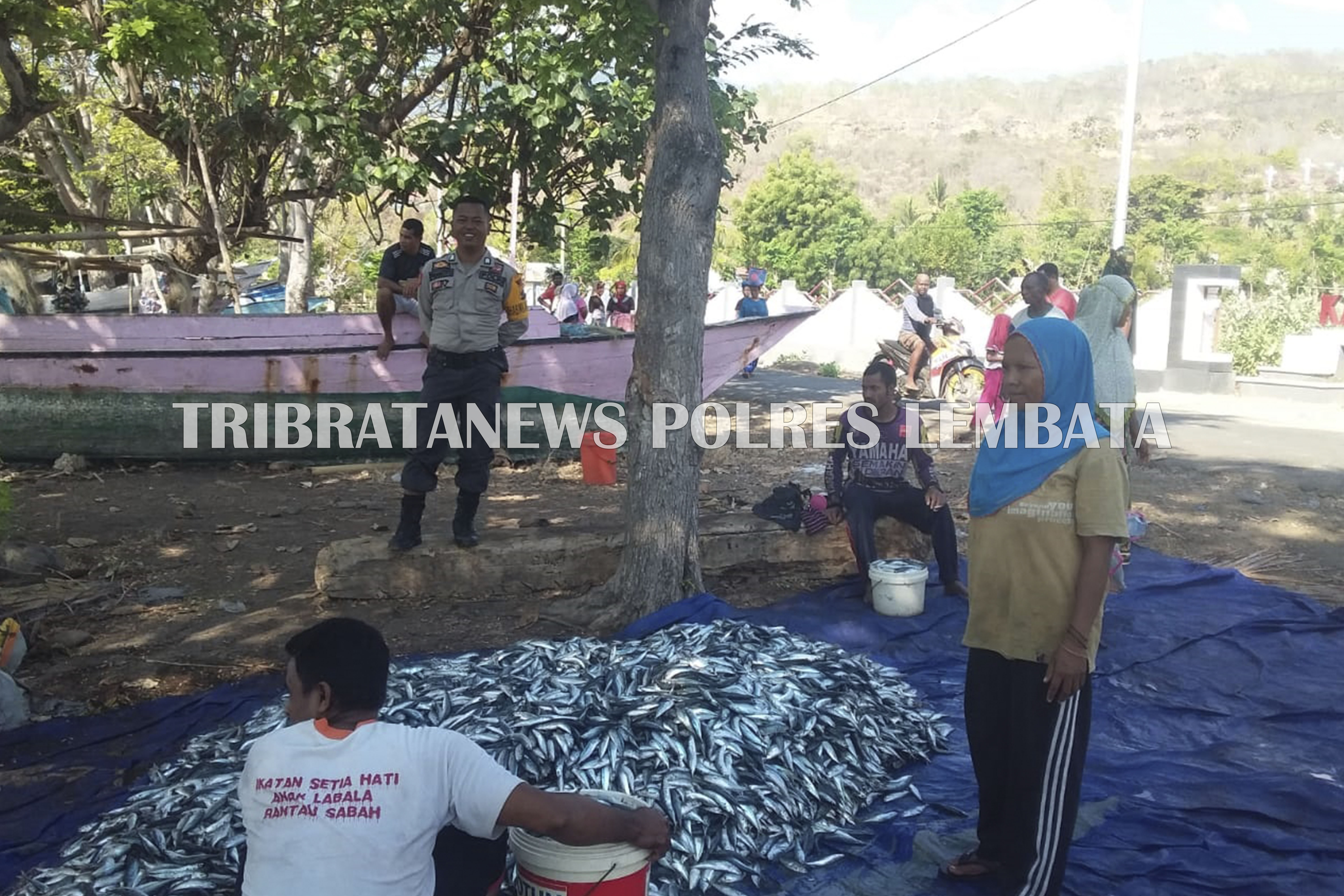 BRIGPOL EKO MELAKSANAKAN PATROLI GUNA MEMANTAU SITUASI KAMTIBMAS