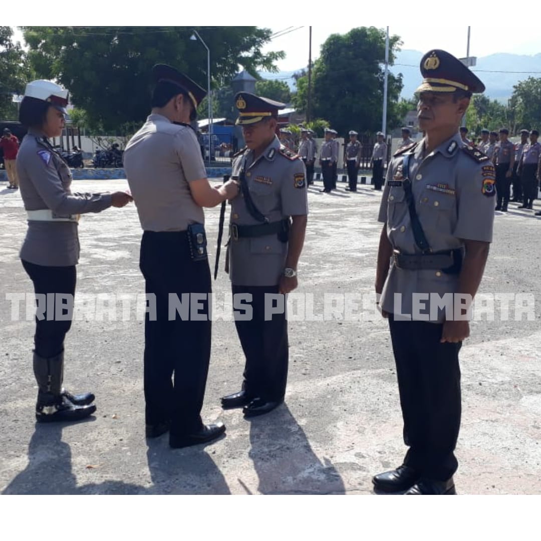 POLRES LEMBATA GELAR APEL SERAH TERIMA JABATAN WAKAPOLRES LEMBATA YANG BARU