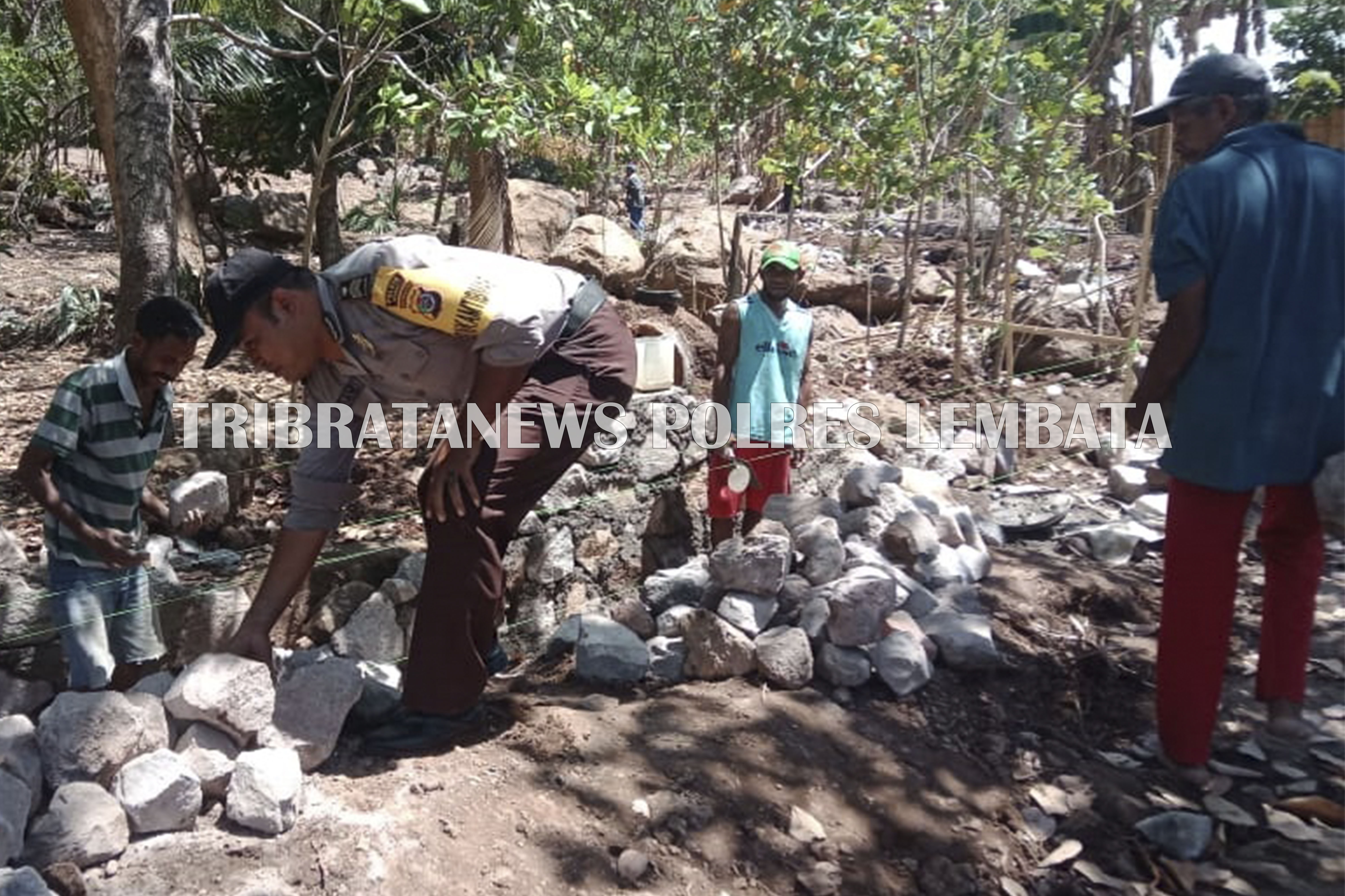 BRIGPOL DAVID MONITORING PEMBANGUNAN DRAINASE DI DESA HINGALAMAMENGI