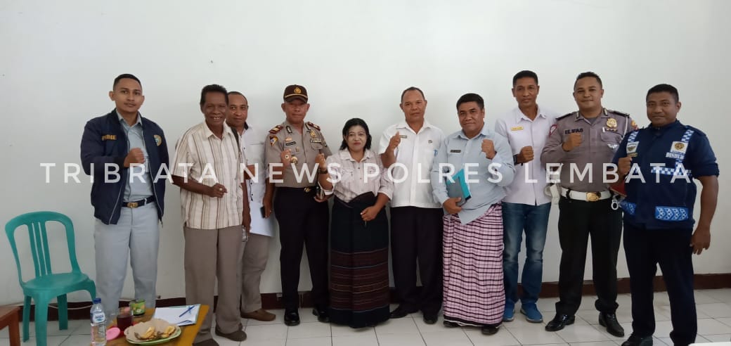 KABAG OPS POLRES LEMBATA HADIRI RAPAT KERJA PEMBENTUKAN STRUKTUR ORGANISASI FORUM LALU LINTAS DAN ANGKUTAN JALAN