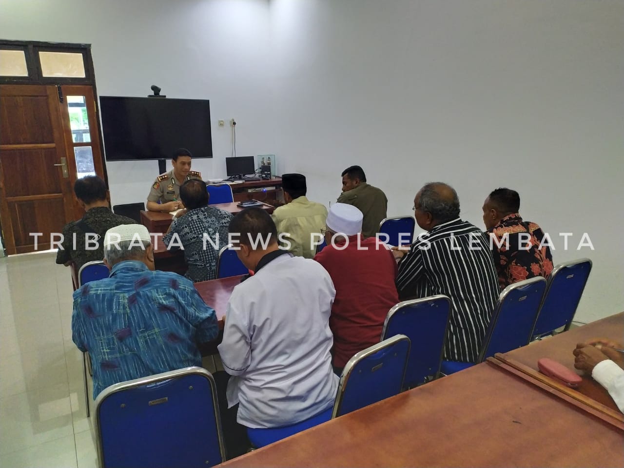 POLRES LEMBATA ADAKAN TATAP MUKA DAN DIALOG BERSAMA PEMERINTAH DAERAH, KETUA FKUB, DAN TOKOH AGAMA BERSAMA INSTANSI TERKAIT LAINNYA